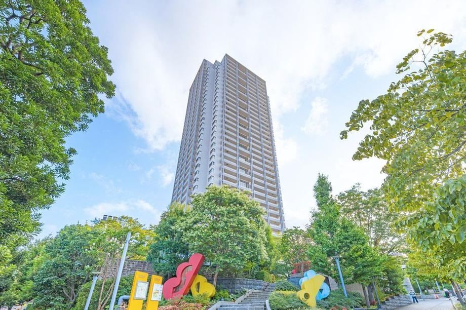 2LDK apartment in Shibuya Ward, Tokyo - Photo 1