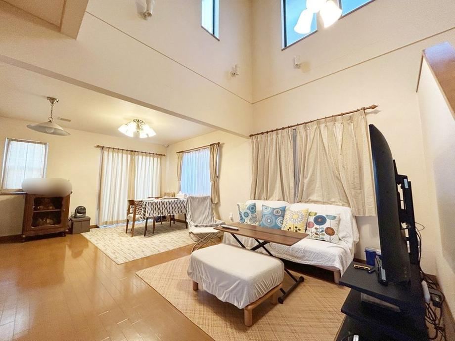 4LDK house in Yao, Osaka - Photo 1