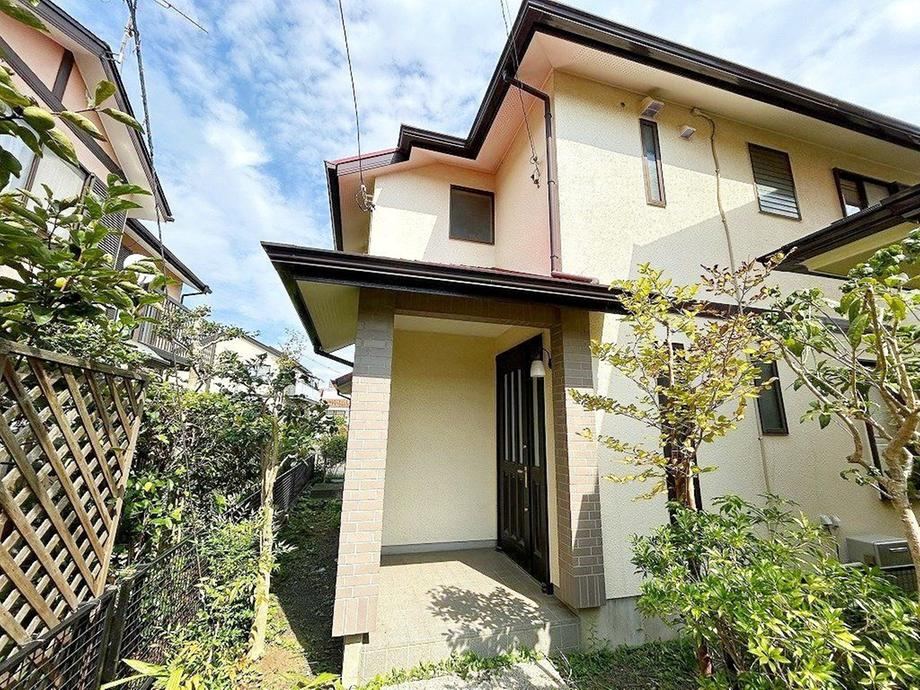 4LDK house in Oiso, Naka District, Kanagawa - Photo 1