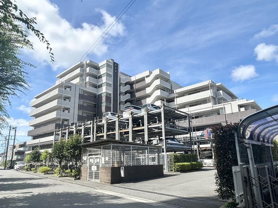 3LDK apartment in Yamato, Kanagawa - Photo 1