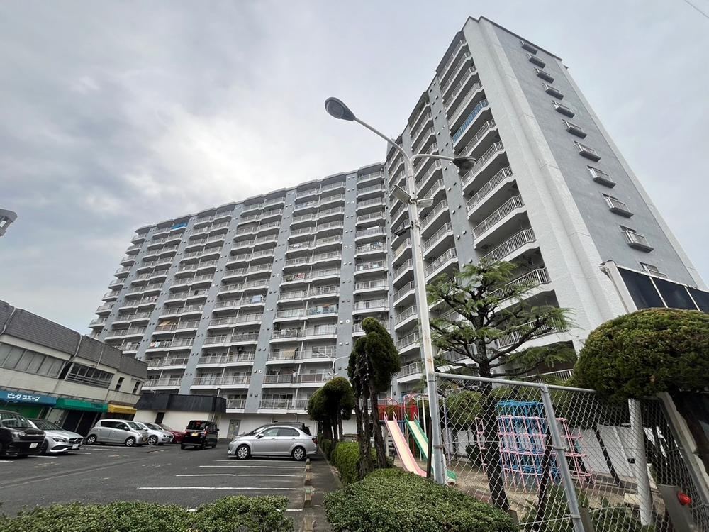 3LDK apartment in Kokurakita Ward, Kitakyushu, Fukuoka - Photo 1