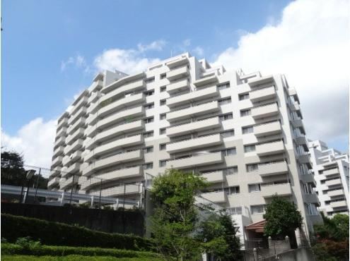 3LDK apartment in Inagi, Tokyo - Photo 1