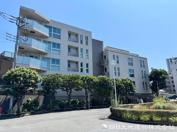 2LDK apartment in Fujisawa, Kanagawa - Photo 1