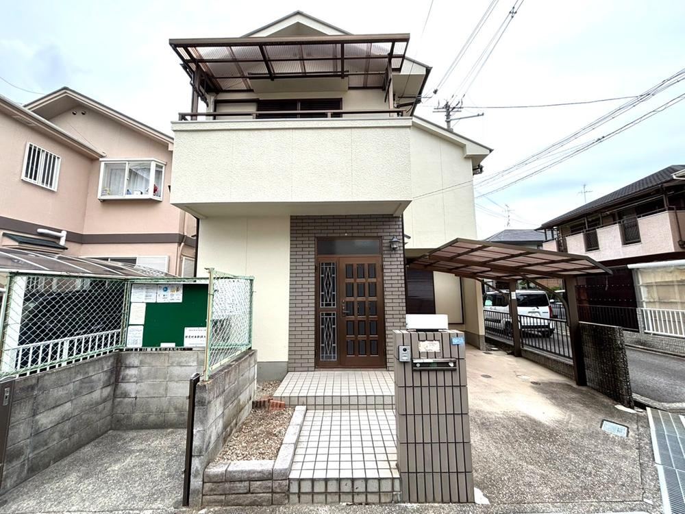 4LDK house in Tondabayashi, Osaka - Photo 1