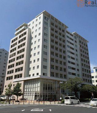 2LDK apartment in Naka Ward, Yokohama, Kanagawa - Photo 1