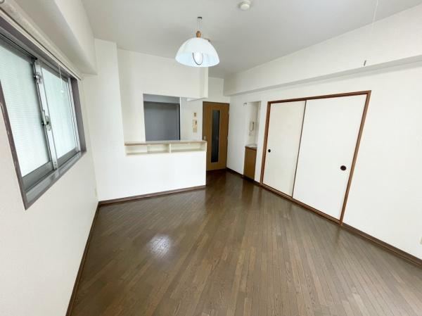 2LDK+S apartment in Amagasaki, Hyogo - Photo 1