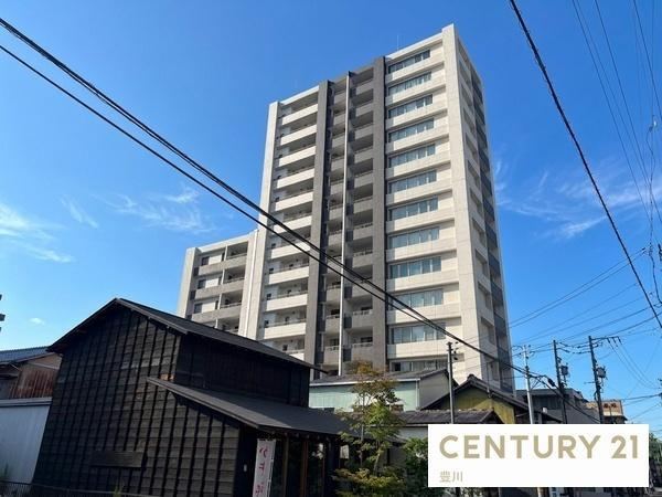 4LDK apartment in Toyota, Aichi - Photo 1