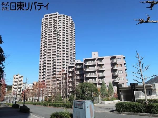 3LDK apartment in Asaminami Ward, Hiroshima - Photo 1