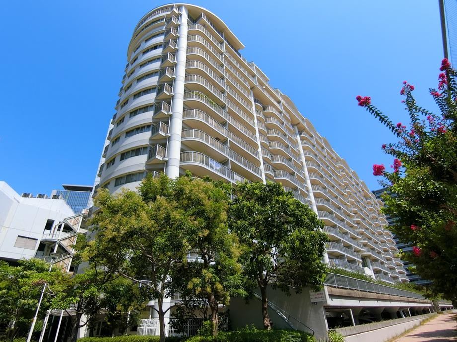 3DK apartment in Chuo Ward, Kobe, Hyogo - Photo 1