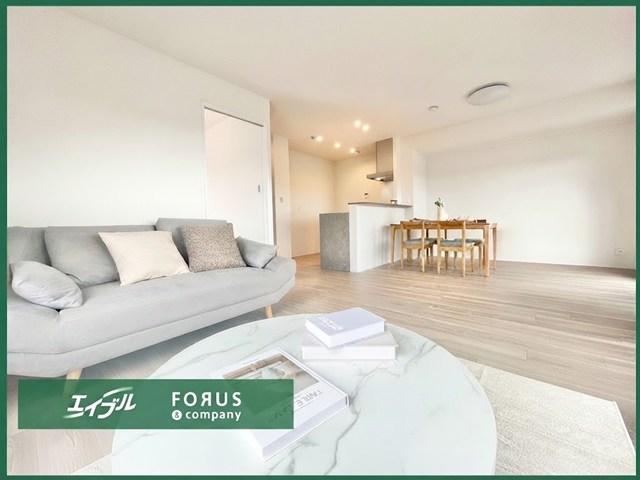 2LDK apartment in Suita, Osaka - Photo 1