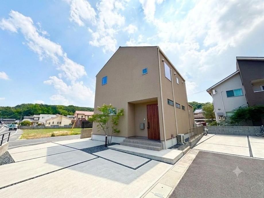 3LDK+S house in Kurashiki, Okayama - Photo 1