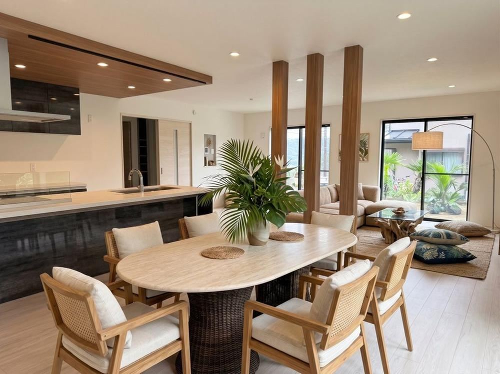 4LDK house in Hayama, Miura District, Kanagawa - Photo 1