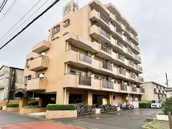 3DK apartment in Funabashi, Chiba - Photo 1