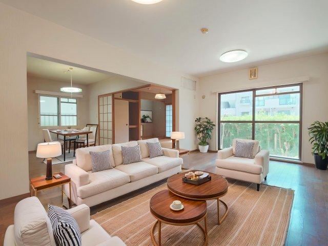 3LDK apartment in Isogo Ward, Yokohama, Kanagawa - Photo 1