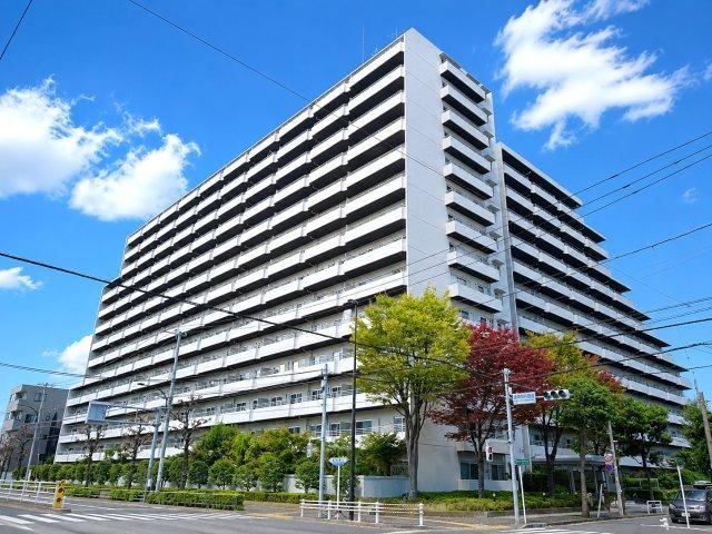 3LDK apartment in Edogawa Ward, Tokyo - Photo 1