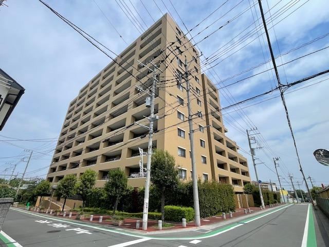3LDK apartment in Kita Ward, Saitama - Photo 1
