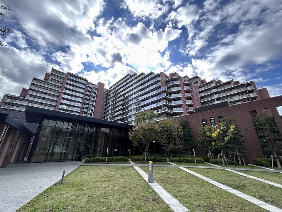 3LDK apartment in Koto Ward, Tokyo - Photo 1