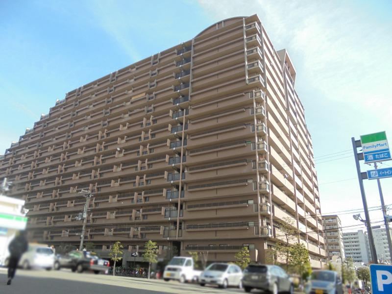 3LDK apartment in Abeno Ward, Osaka - Photo 1