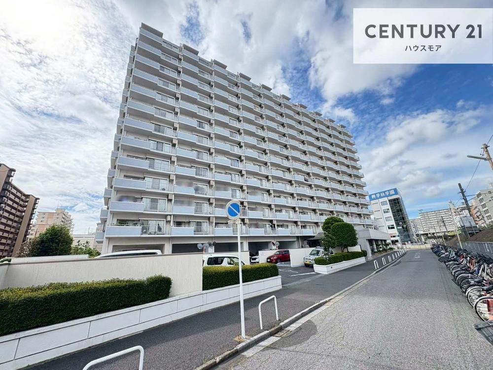 3LDK apartment in Matsudo, Chiba - Photo 1