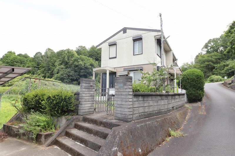 5LDK house in Hashimoto, Wakayama - Photo 1