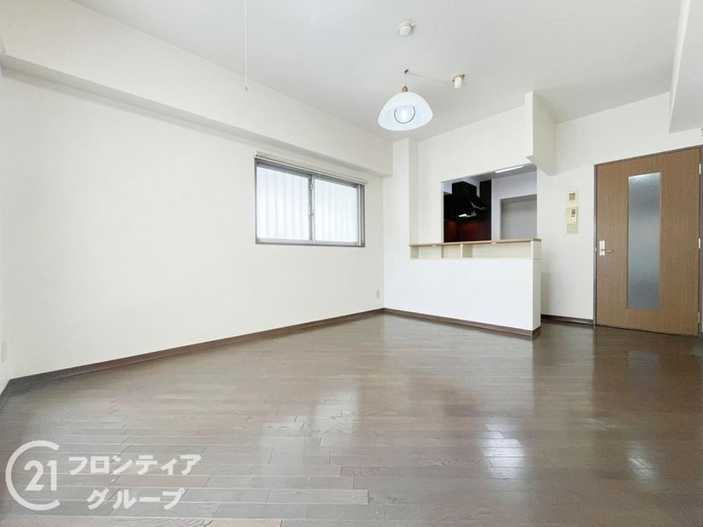 2LDK+S apartment in Amagasaki, Hyogo - Photo 1