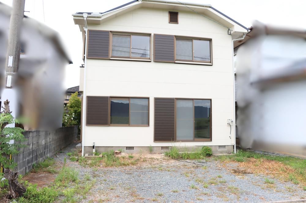 4LDK house in Kurume, Fukuoka - Photo 1