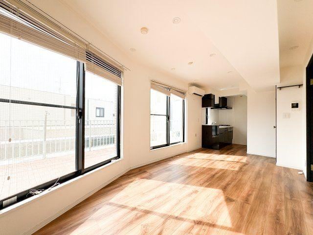 1LDK apartment in Minato Ward, Tokyo - Photo 1