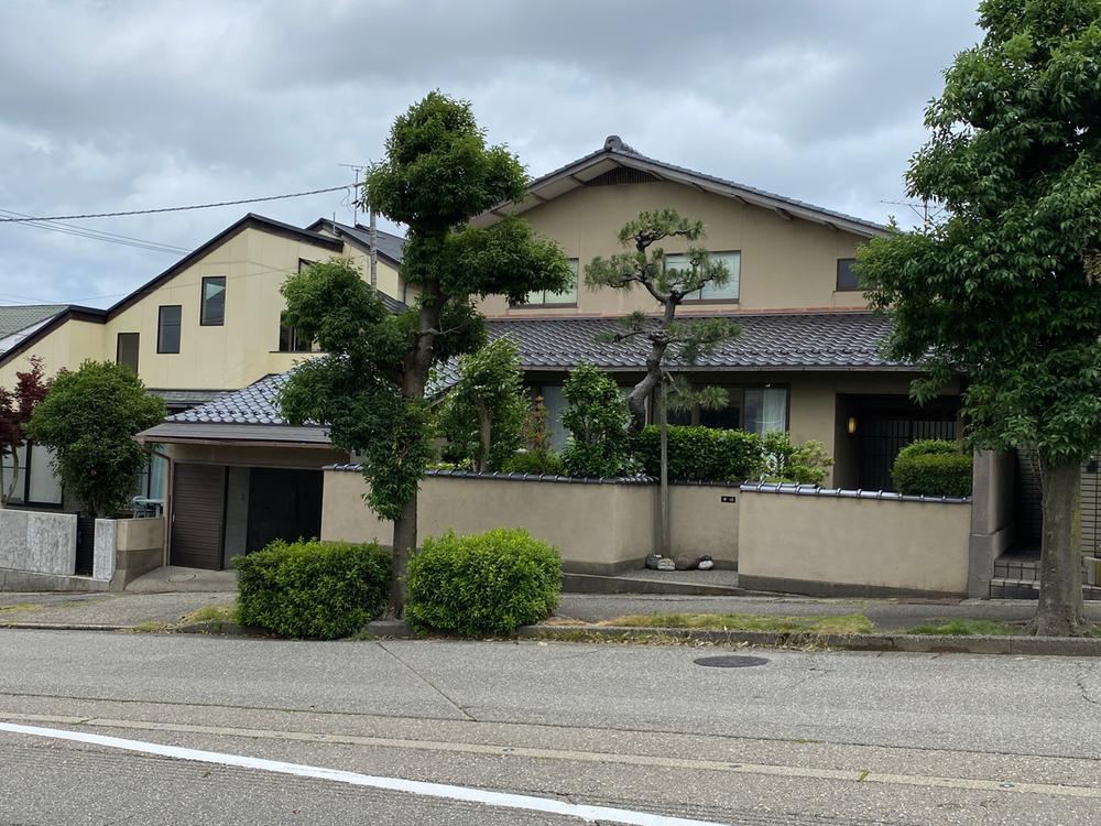 6DK+S house in Kanazawa, Ishikawa - Photo 1