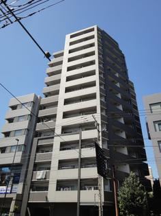 2LDK apartment in Shinagawa Ward, Tokyo - Photo 1