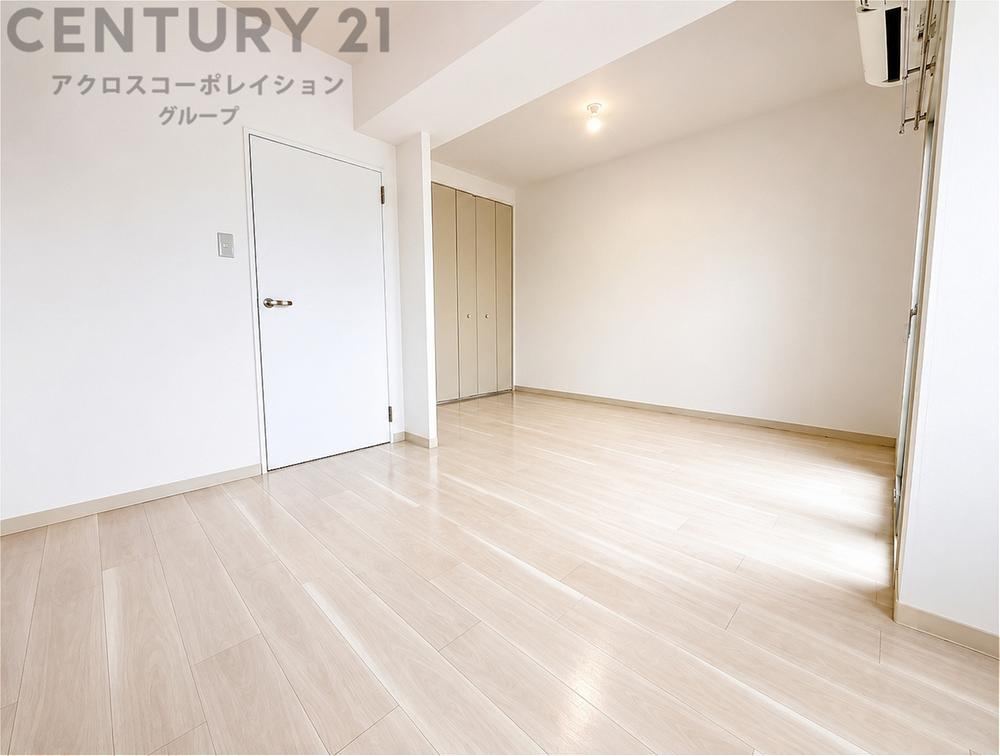 2LDK apartment in Amagasaki, Hyogo - Photo 1