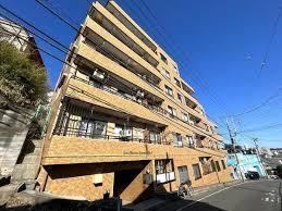 2DK apartment in Totsuka Ward, Yokohama, Kanagawa - Photo 1