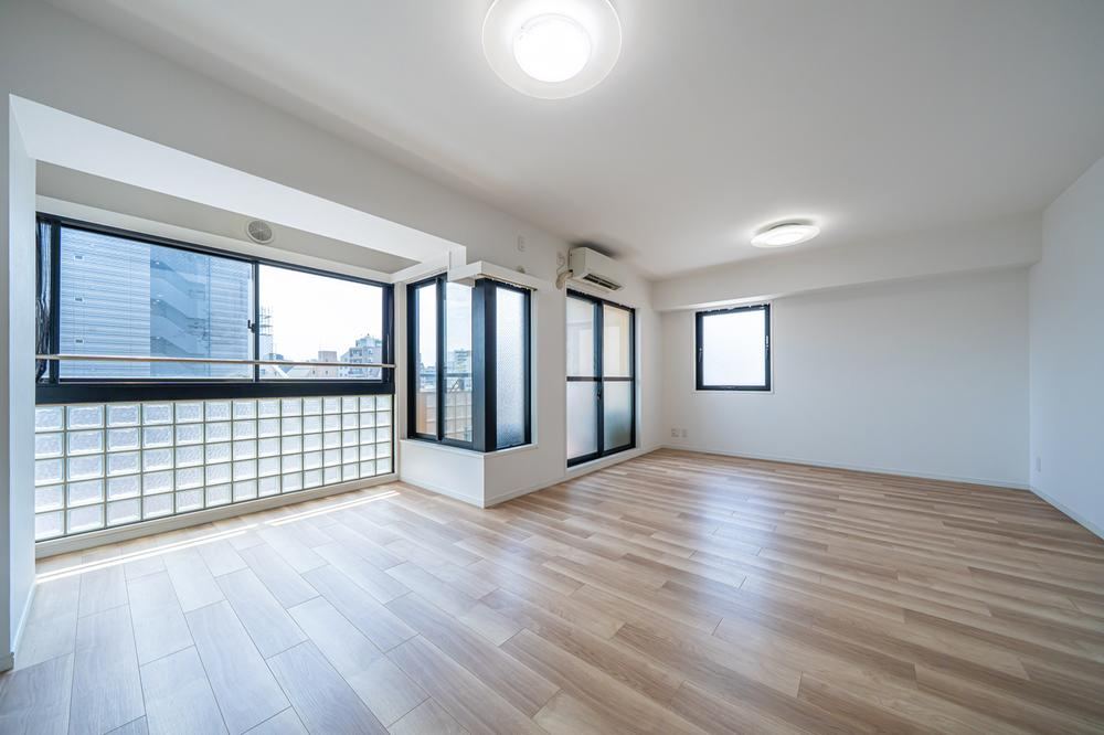 2LDK apartment in Taito Ward, Tokyo - Photo 1