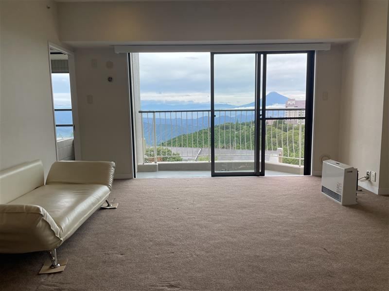 2LDK apartment in Izu, Shizuoka - Photo 1