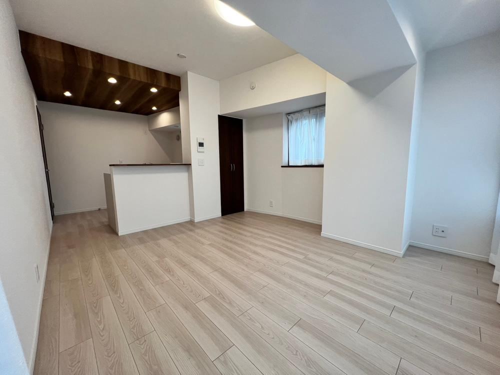 2LDK apartment in Kita Ward, Tokyo - Photo 1
