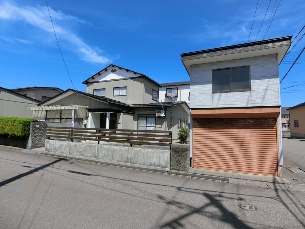 5LDK+S house in Joetsu, Niigata - Photo 1