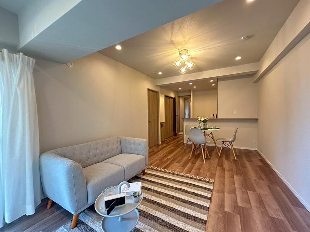 4LDK apartment in Miyakojima Ward, Osaka - Photo 1