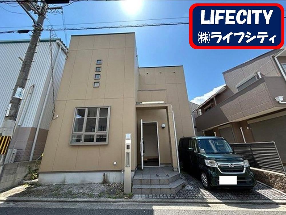 3LDK house in Higashi Ward, Sakai, Osaka - Photo 1