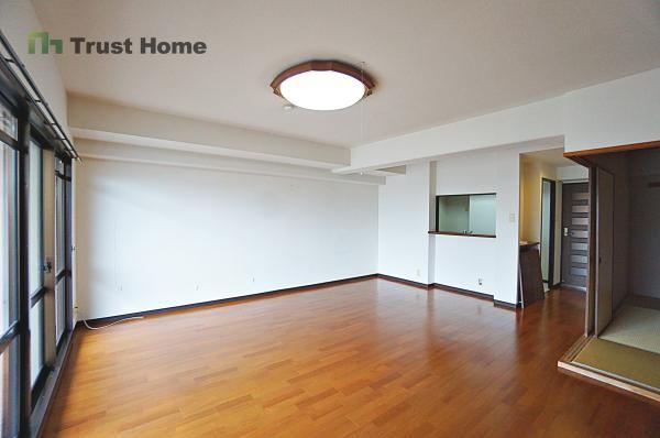 4LDK apartment in Kita Ward, Kobe, Hyogo - Photo 1