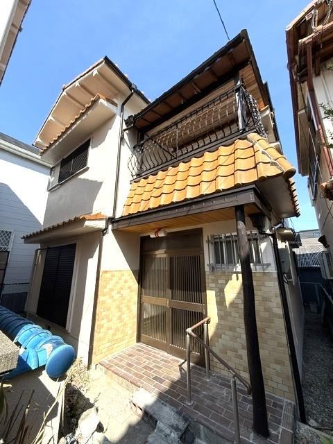 4LDK house in Naka Ward, Sakai, Osaka - Photo 1