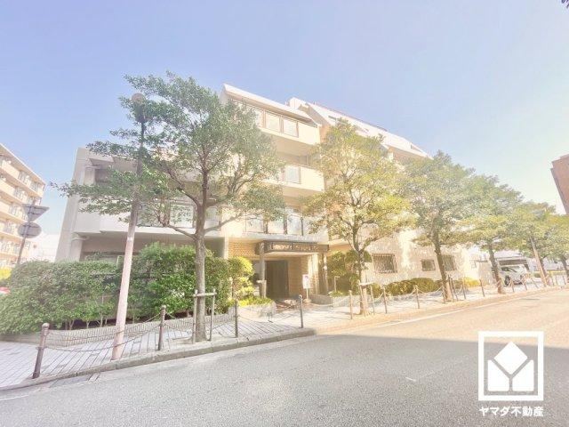 2LDK+S apartment in Amagasaki, Hyogo - Photo 1
