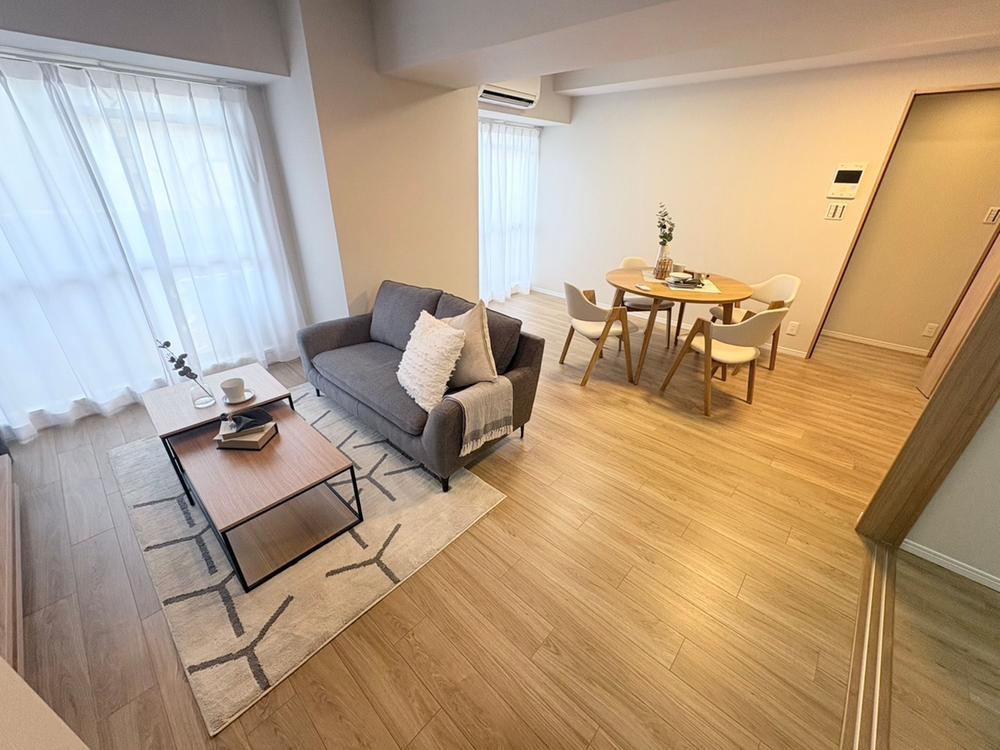 2LDK apartment in Kita Ward, Osaka - Photo 1