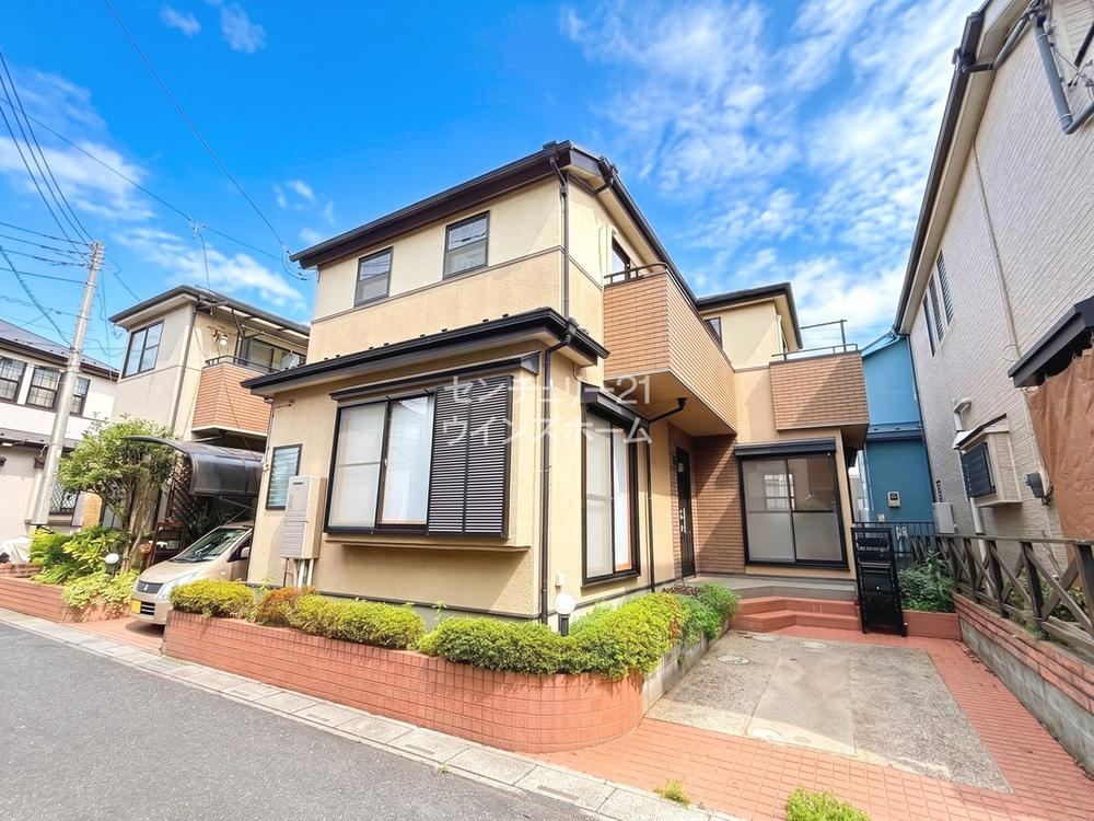 4LDK house in Koshigaya, Saitama - Photo 1