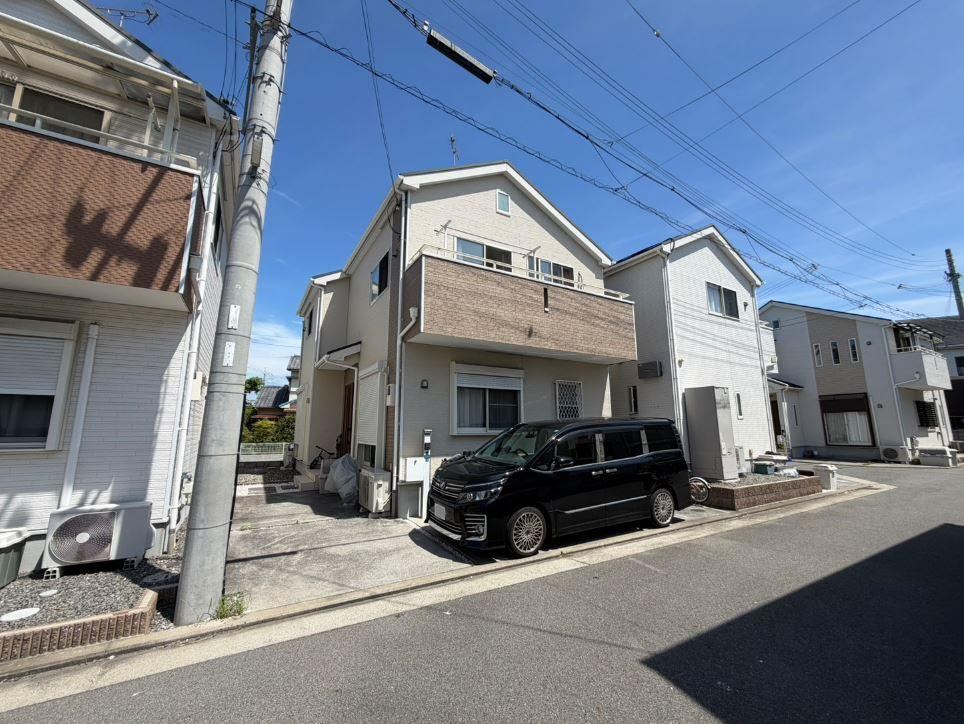 4LDK house in Izumiotsu, Osaka - Photo 1