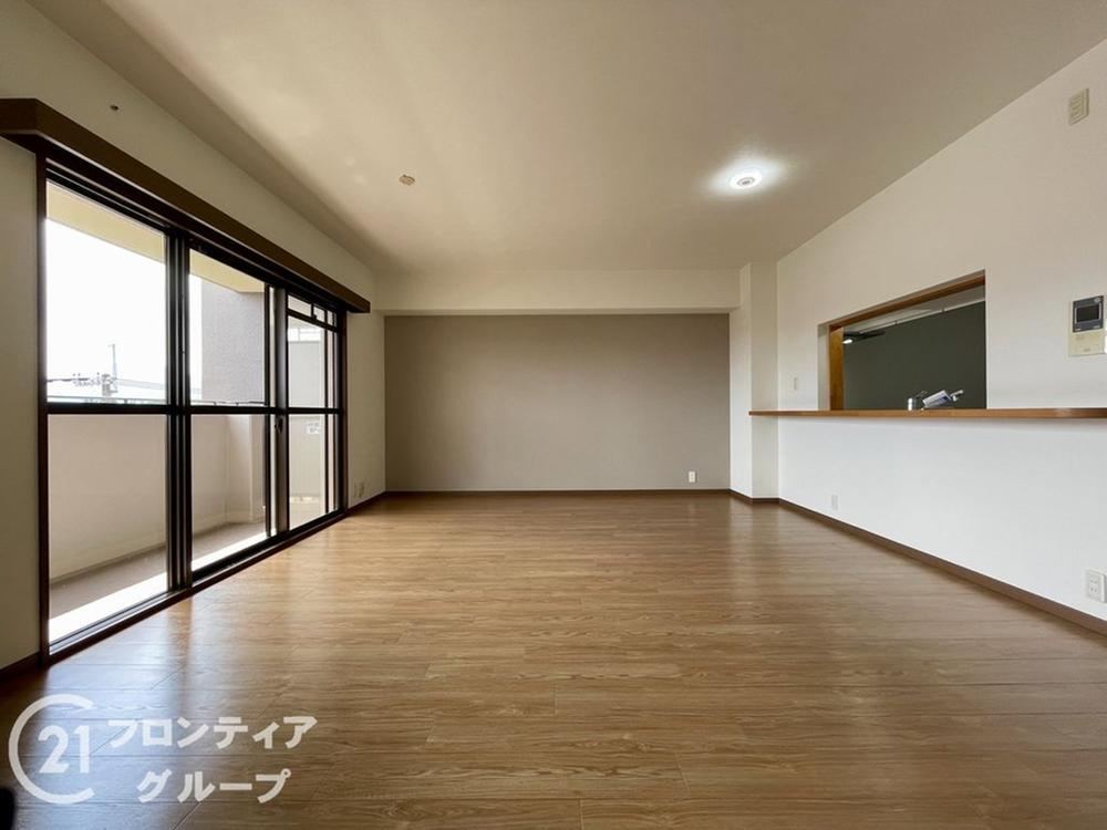 4LDK apartment in Kashiba, Nara - Photo 1