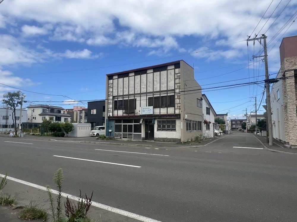 248 m² land in Kita Ward, Sapporo, Hokkaido - Photo 1