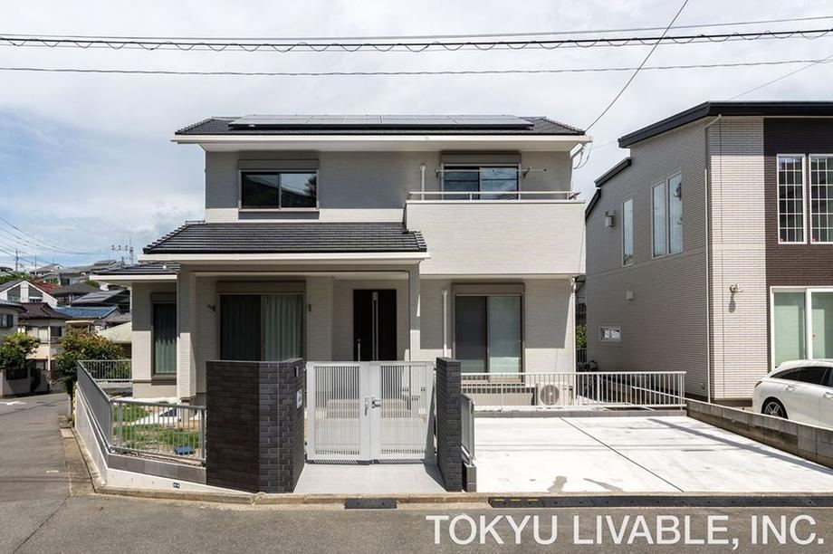 3LDK+S house in Kohoku Ward, Yokohama, Kanagawa - Photo 1