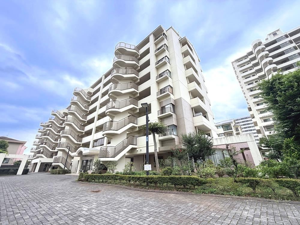 4LDK apartment in Nerima Ward, Tokyo - Photo 1