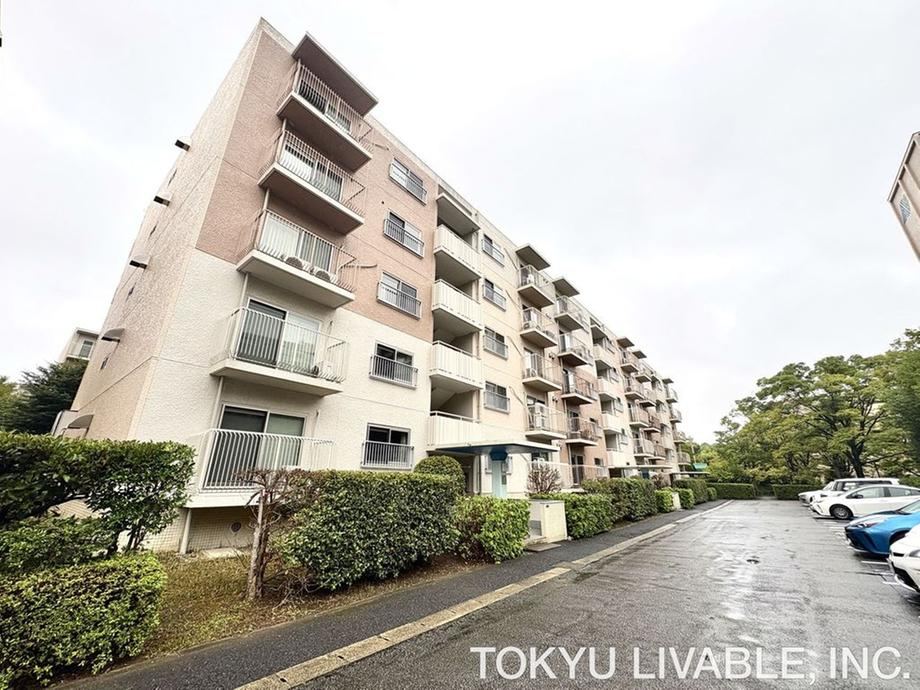 4LDK apartment in Abiko, Chiba - Photo 1