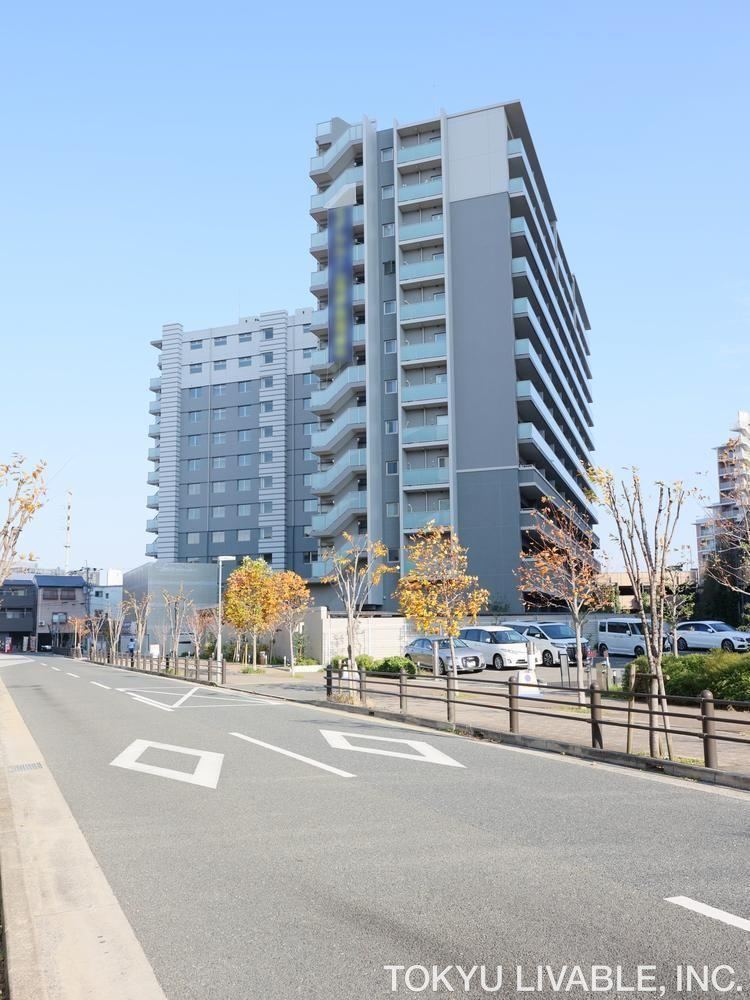 2LDK apartment in Moriguchi, Osaka - Photo 1