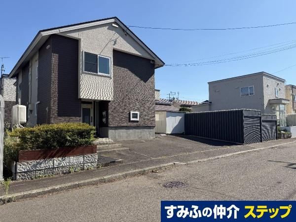 7LDK house in Ebetsu, Hokkaido - Photo 1